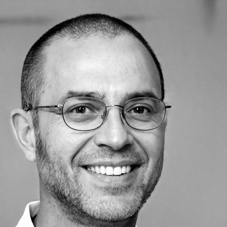 Portrait eines erfolgreichen Geschäftsführers nach Führungskräfteentwicklung